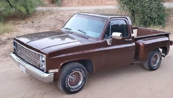 1984 C10 Stepside short bed small 350 engine 350 transmission runs and drives great
Tagged with clean title
Power steering power brakes
Solid California truck..